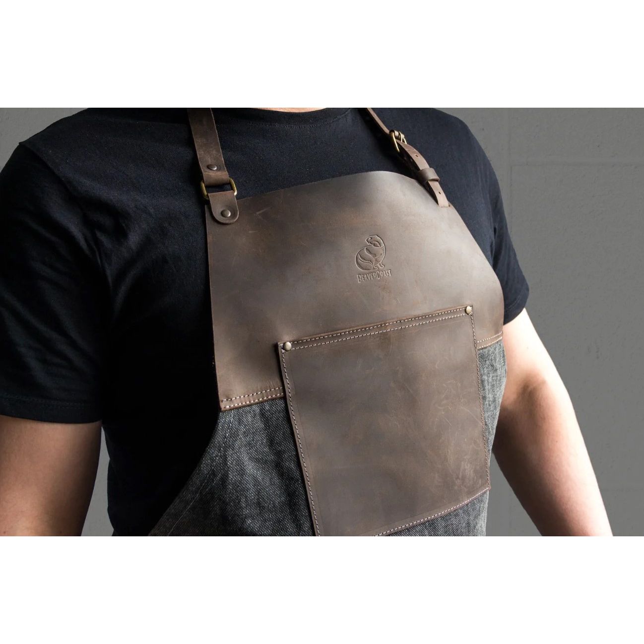 BeaverCraft Brown canvas with Leather Whittling Apron.